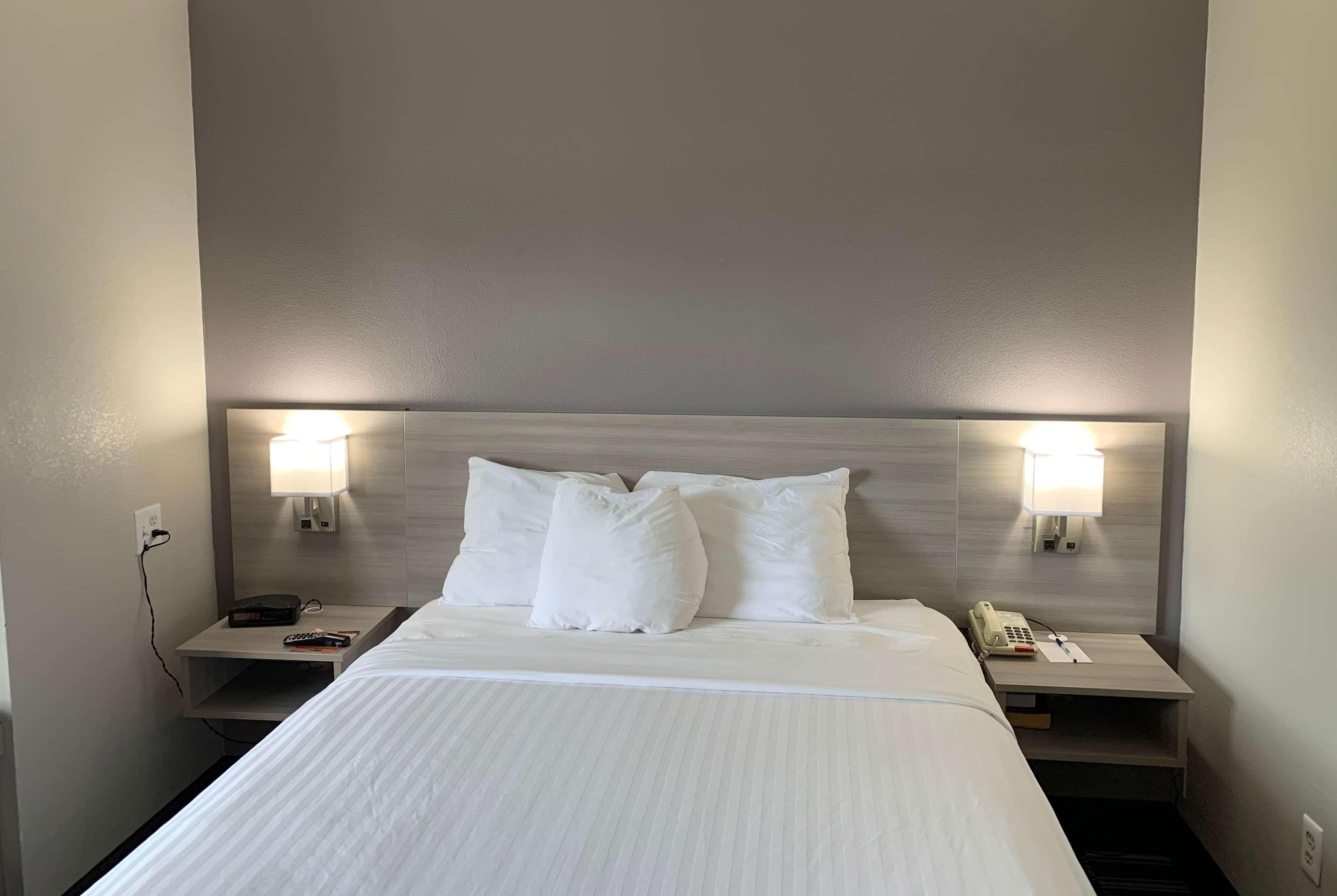 Microtel Inn By Wyndham Charlotte Airport Buitenkant foto