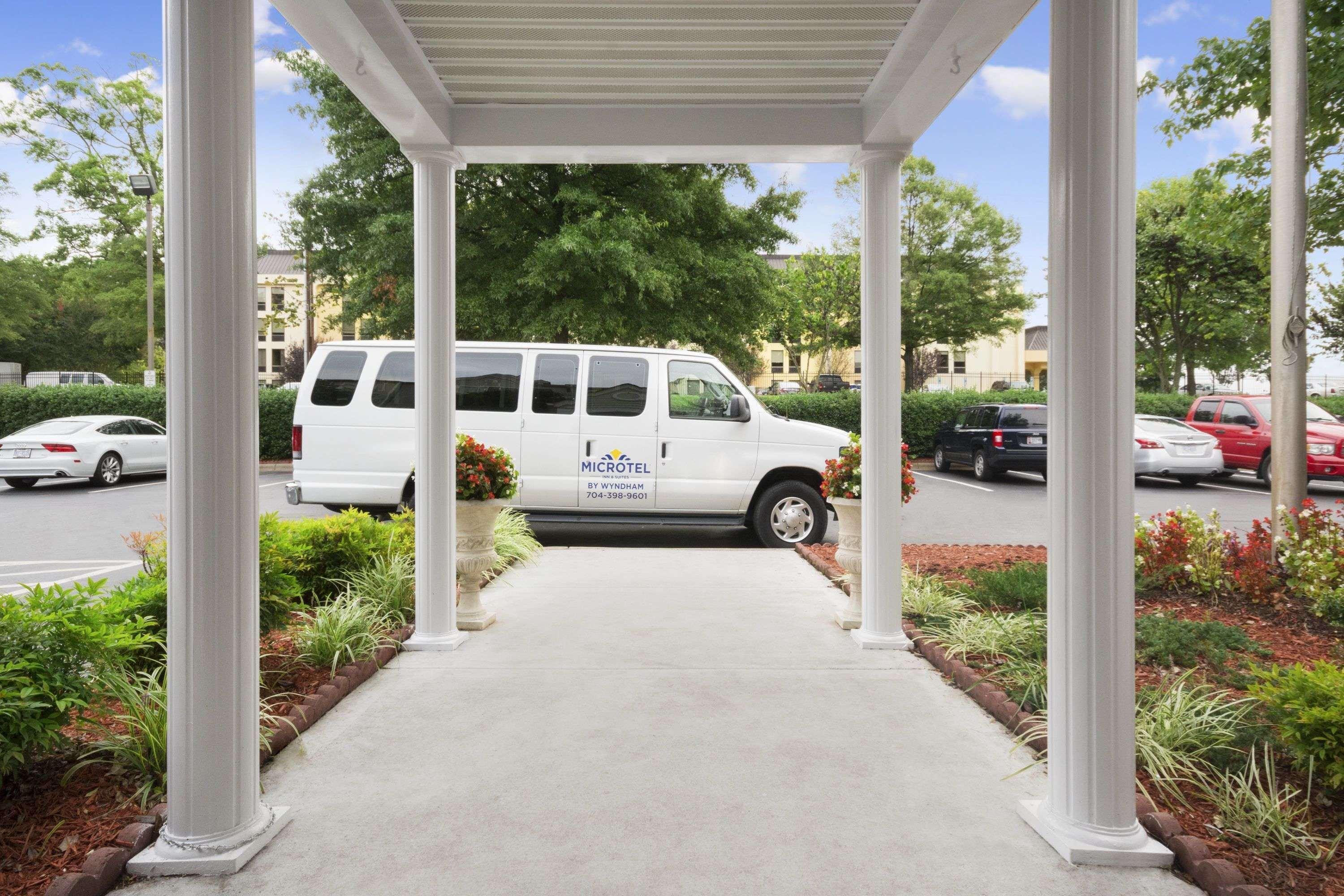 Microtel Inn By Wyndham Charlotte Airport Buitenkant foto