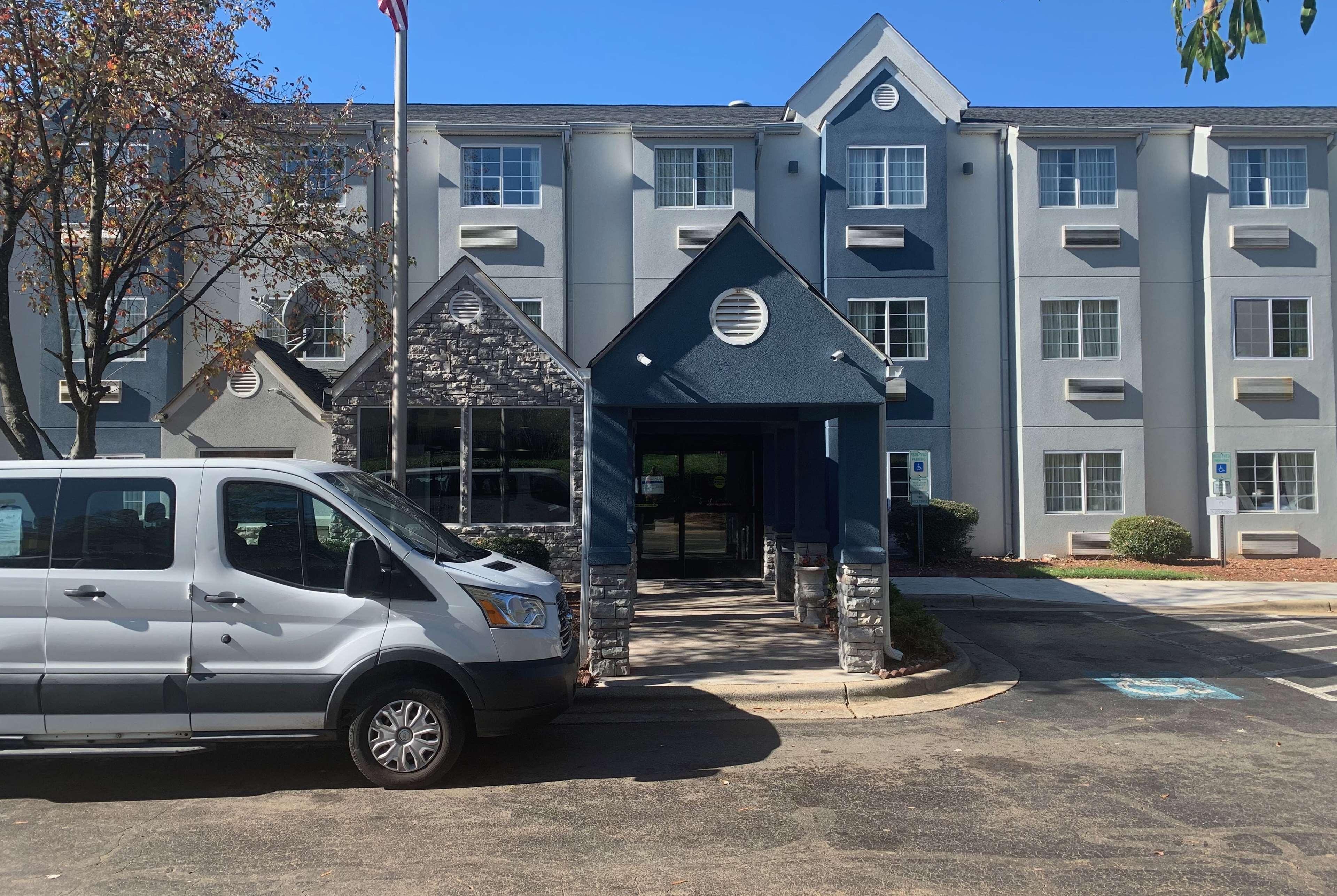 Microtel Inn By Wyndham Charlotte Airport Buitenkant foto